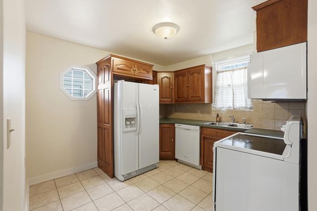 555 E Weber Road, Columbus, OH 43202