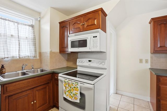 555 E Weber Road, Columbus, OH 43202