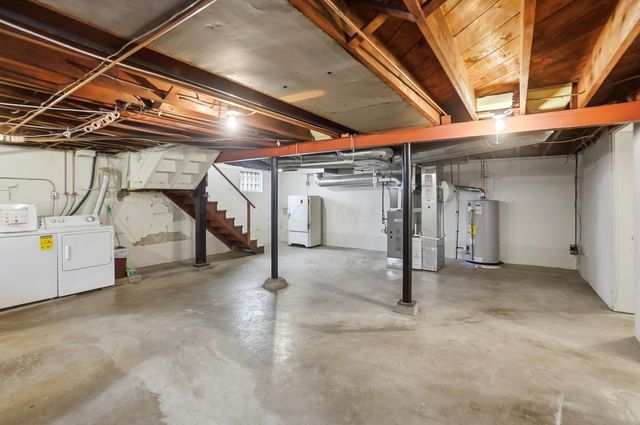 555 E Weber Road, Columbus, OH 43202