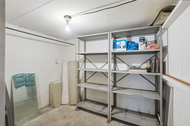 555 E Weber Road, Columbus, OH 43202