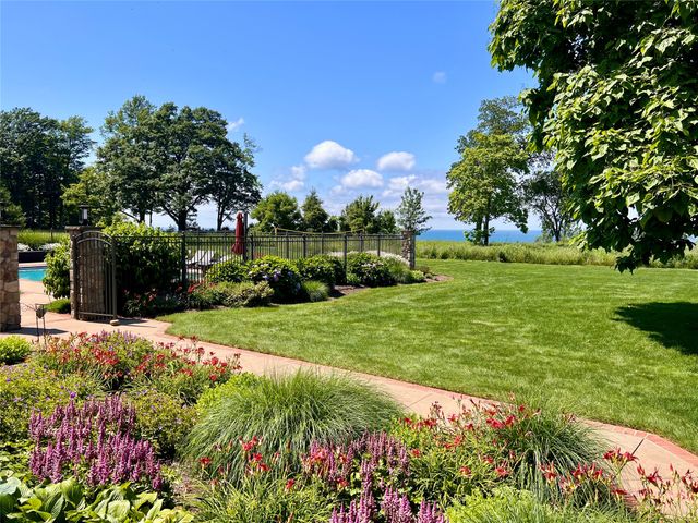 9110 E LAKE Road, North East, PA 16428