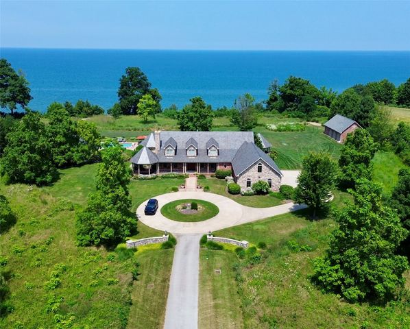 9110 E LAKE Road, North East, PA 16428