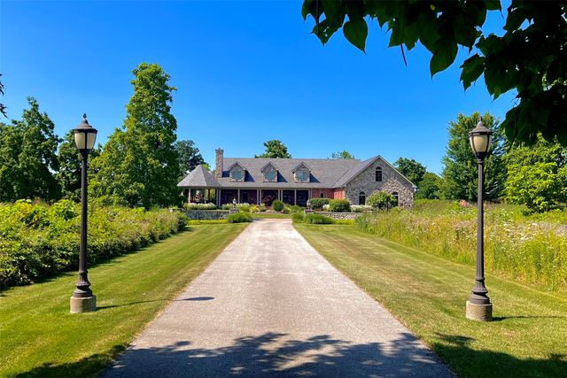 9110 E LAKE Road, North East, PA 16428