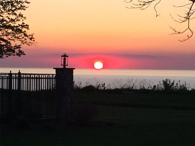 9110 E LAKE Road, North East, PA 16428