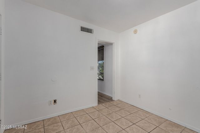 2950 N Alvernon Way Apt 14101, Tucson, AZ 85712