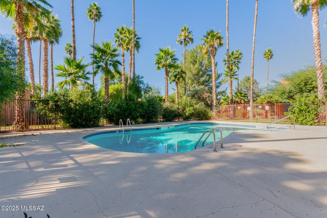 2950 N Alvernon Way Apt 14101, Tucson, AZ 85712