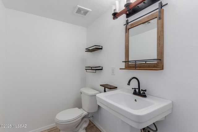 2950 N Alvernon Way Apt 14101, Tucson, AZ 85712