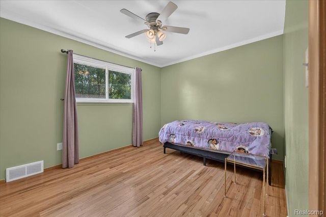 34452 Esper Drive, Sterling Heights, MI 48312