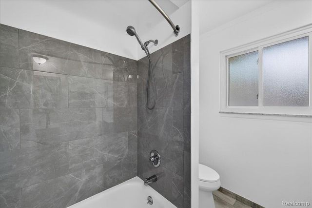 34452 Esper Drive, Sterling Heights, MI 48312