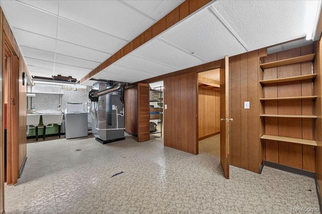 34452 Esper Drive, Sterling Heights, MI 48312