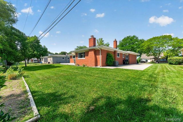 34452 Esper Drive, Sterling Heights, MI 48312