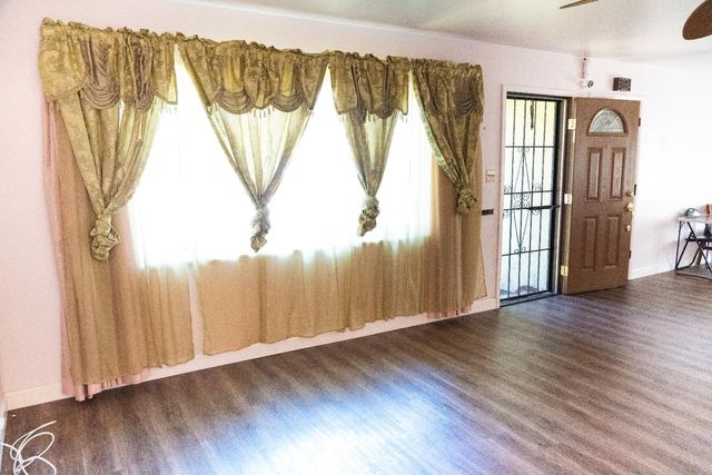 3340 43rd St, Sacramento, CA 95817