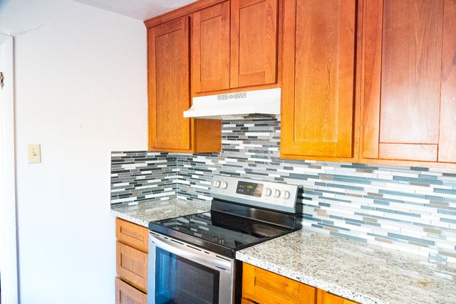 3340 43rd St, Sacramento, CA 95817