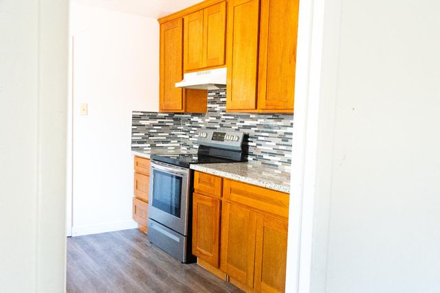 3340 43rd St, Sacramento, CA 95817