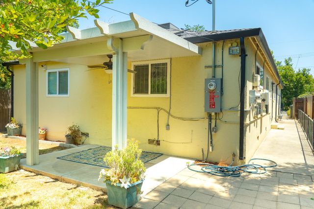 3340 43rd St, Sacramento, CA 95817