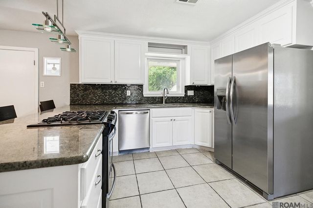 9550 Southlawn Dr, Baton Rouge, LA 70810