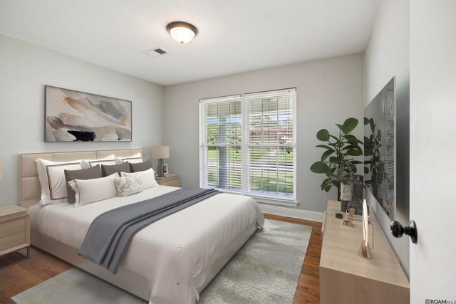 9550 Southlawn Dr, Baton Rouge, LA 70810