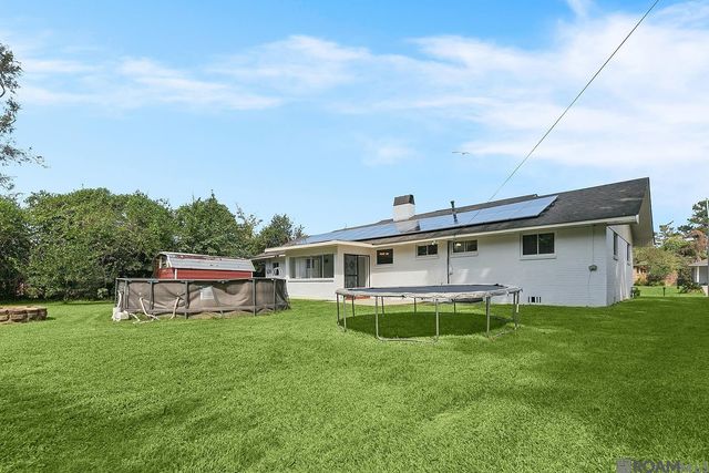 9550 Southlawn Dr, Baton Rouge, LA 70810