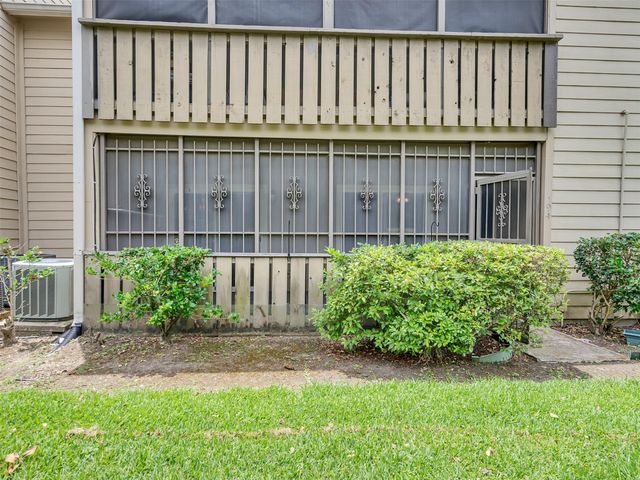 5005 Georgi Lane 194, Houston, TX 77092