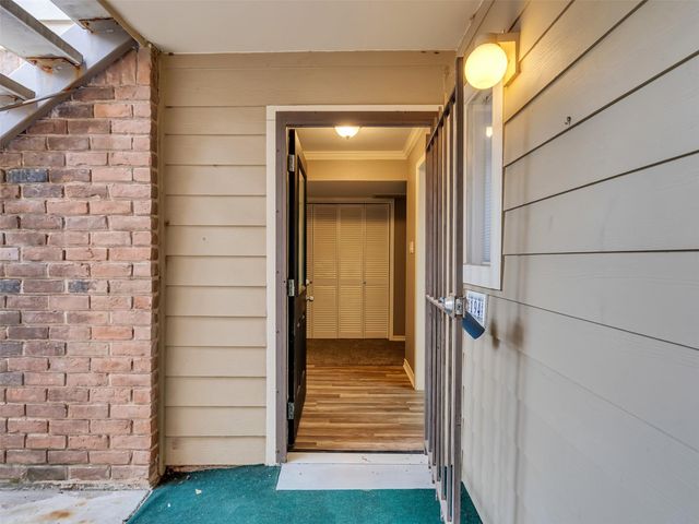 5005 Georgi Lane 194, Houston, TX 77092