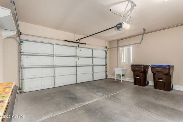 299 W Calle Del Estribo, Sahuarita, AZ 85629