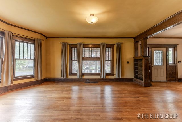 811 Union Avenue SE, Grand Rapids, MI 49507
