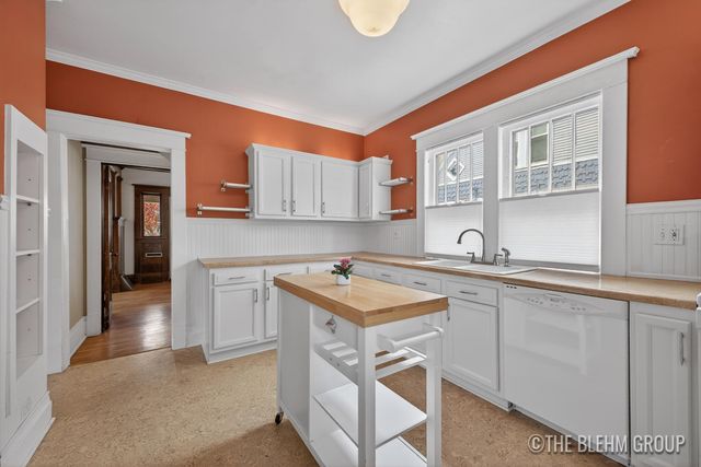 811 Union Avenue SE, Grand Rapids, MI 49507