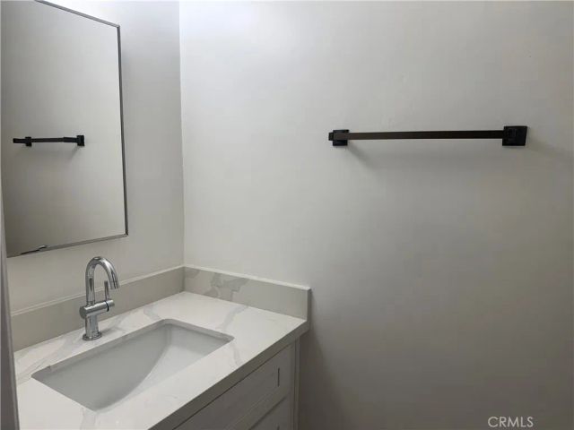 600 E Acacia Avenue 6, Glendale, CA 91205