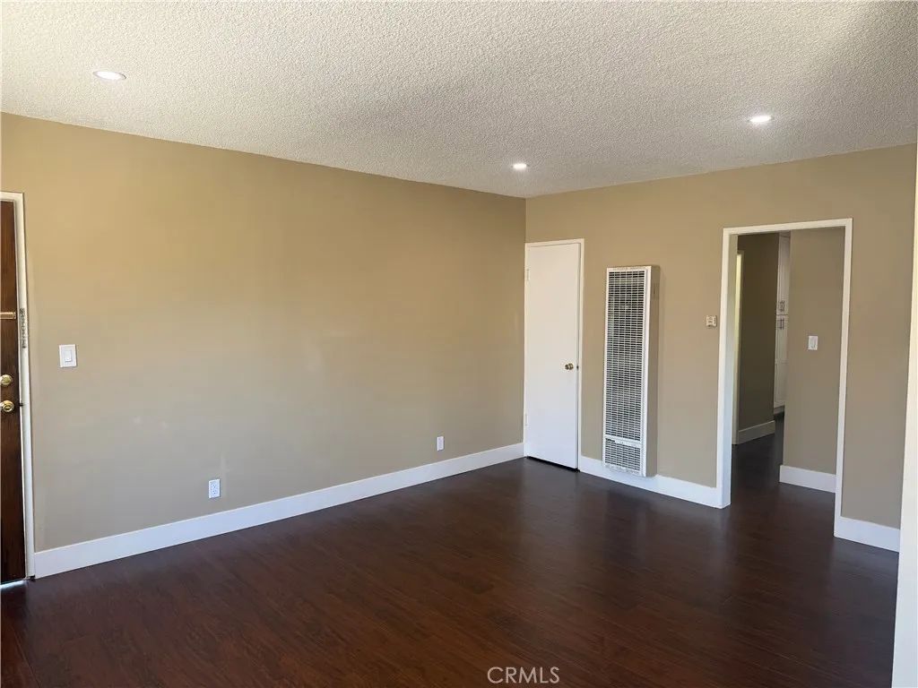 600 E Acacia Avenue 6, Glendale, CA 91205