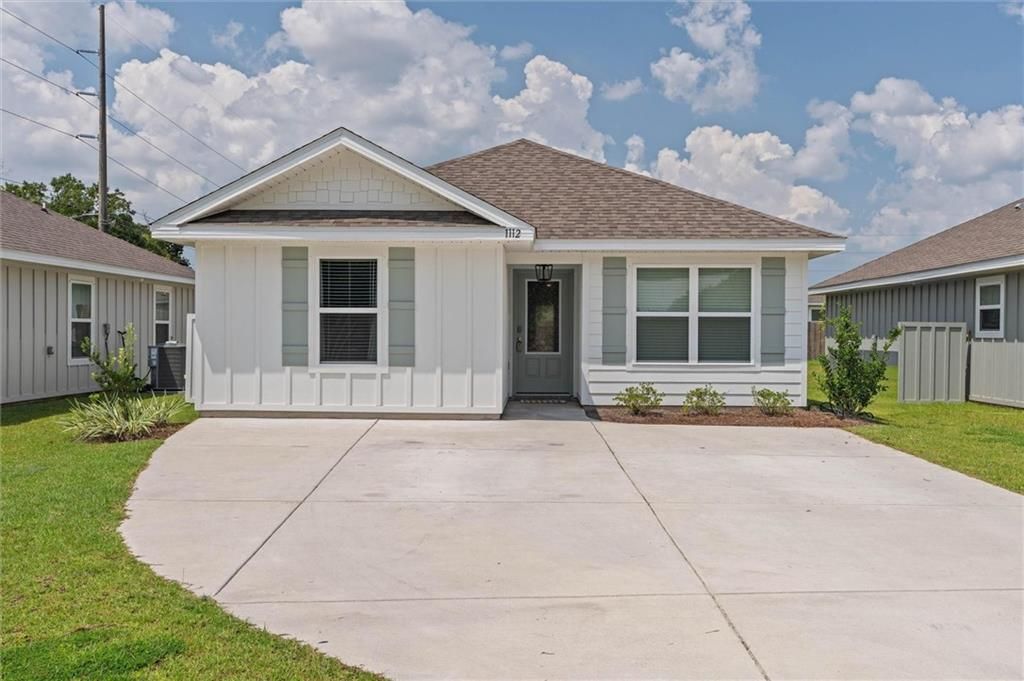1112 Bay Street S, Foley, AL 36535 — exterior