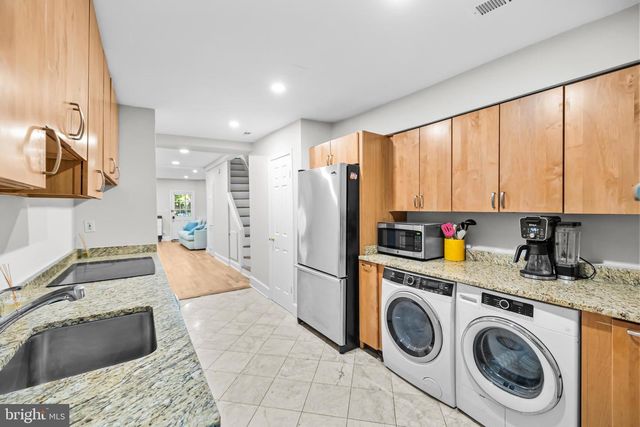 644 E ST SE, Washington, DC 20003