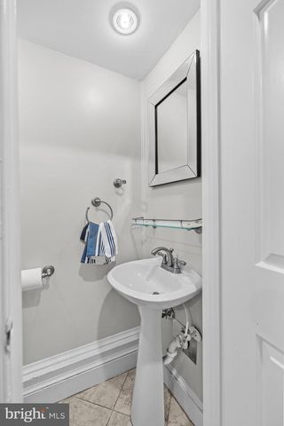 644 E ST SE, Washington, DC 20003