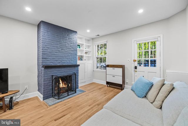 644 E ST SE, Washington, DC 20003