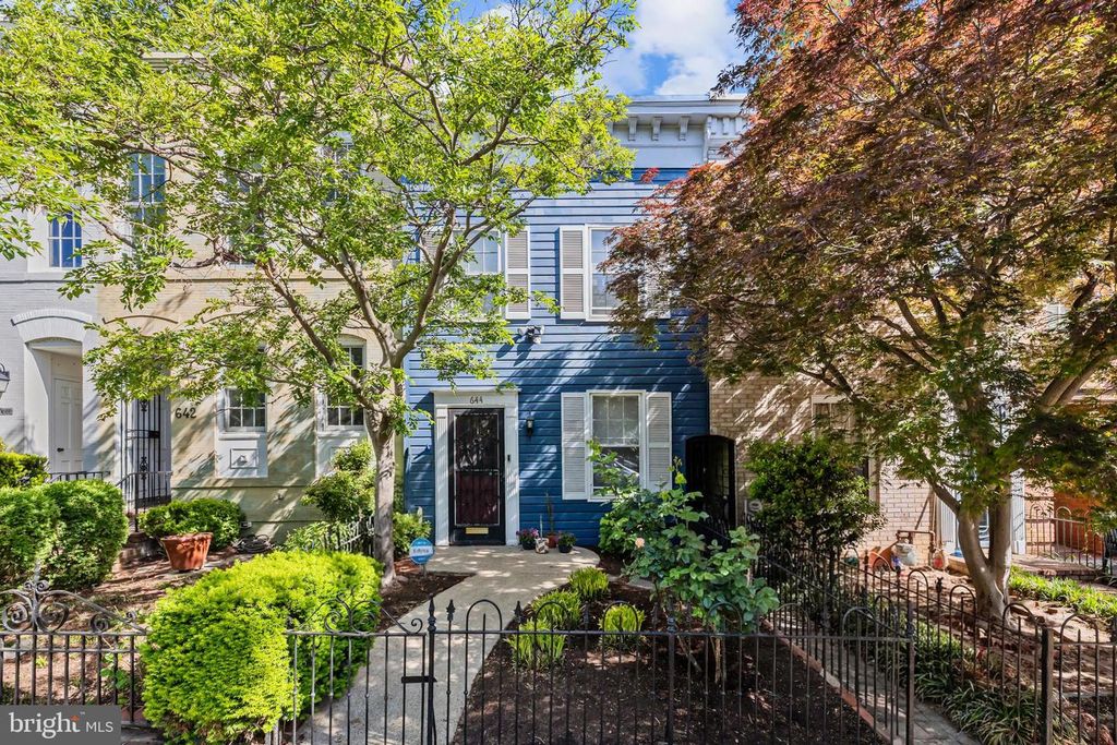 644 E ST SE, Washington, DC 20003