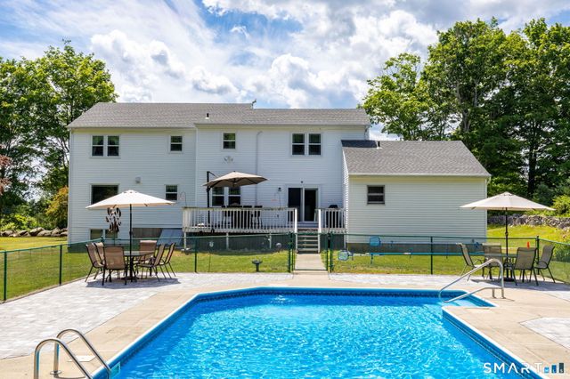 393 Wawecus Hill Road, Norwich, CT 06360