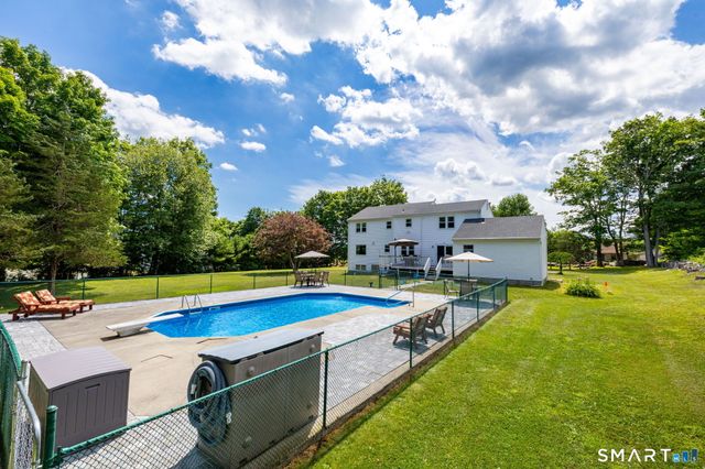 393 Wawecus Hill Road, Norwich, CT 06360