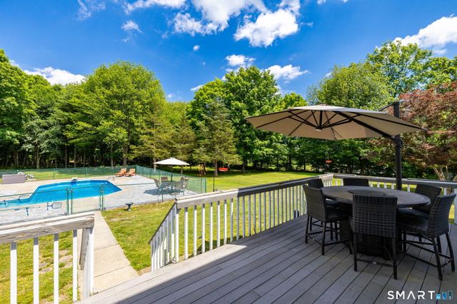 393 Wawecus Hill Road, Norwich, CT 06360