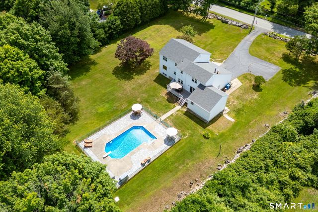 393 Wawecus Hill Road, Norwich, CT 06360