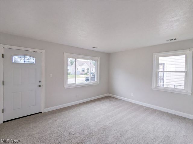 12722 Emery Avenue, Cleveland, OH 44135