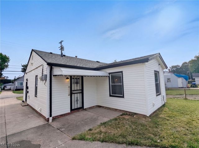 12722 Emery Avenue, Cleveland, OH 44135