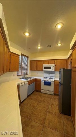 5155 West Tropicana Avenue 2068, Las Vegas, NV 89103