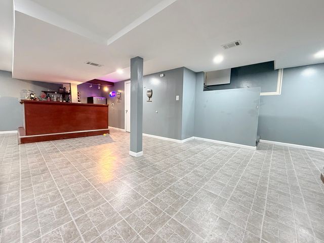 5818 W 60th Street, Chicago, IL 60638