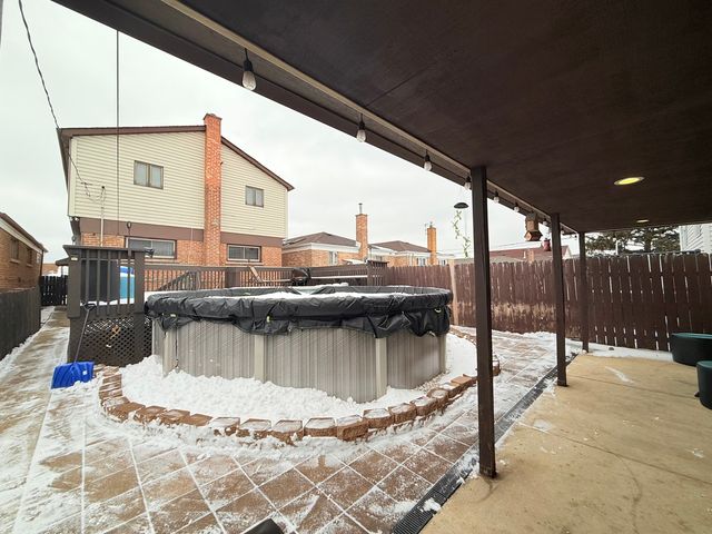 5818 W 60th Street, Chicago, IL 60638