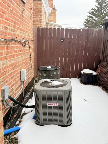 5818 W 60th Street, Chicago, IL 60638