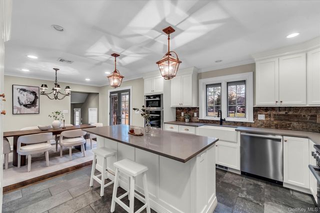 4 Iroquois Avenue, Palisades, NY 10964