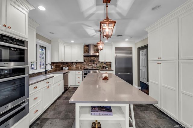 4 Iroquois Avenue, Palisades, NY 10964