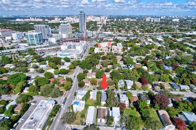 3676 Oak Ave 4, Miami, FL 33133