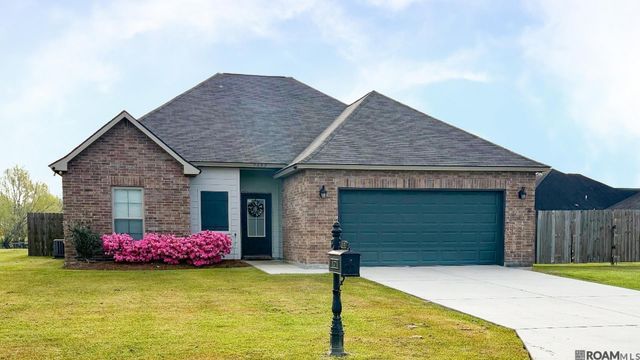 7037 Easy St, Addis, LA 70710