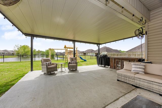 7037 Easy St, Addis, LA 70710