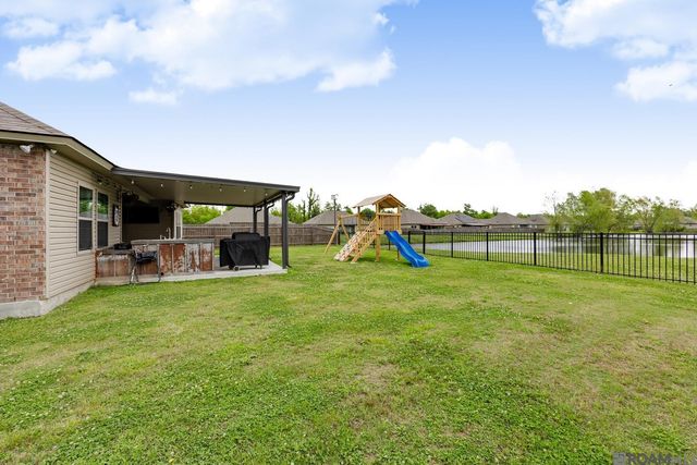 7037 Easy St, Addis, LA 70710